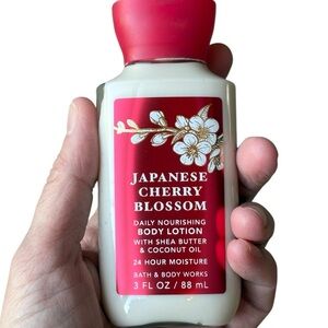 Bath & Body Works Japanese Cherry Blossom Body Lotion 3 oz